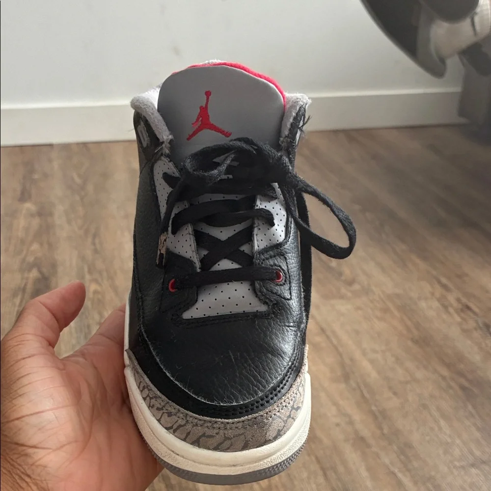 Jordan Kids Black and Gray Sneakers - Picture 5 of 16
